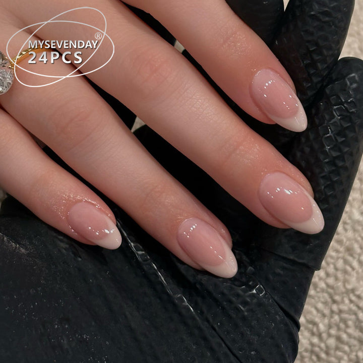 Glänzende French Tip Press-On Nägel mit elegantem Mandelprofil Karnz
