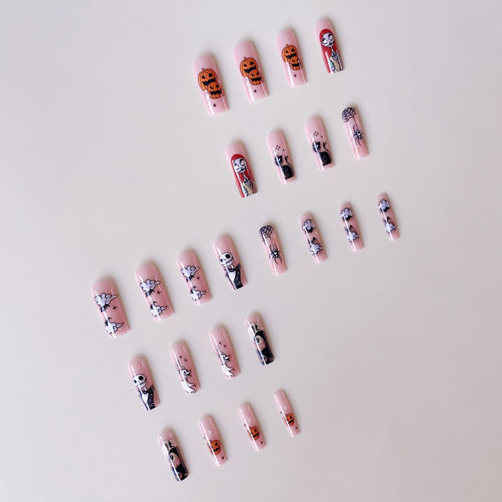 Kunstnagelset mit Halloween-Motiven und kreativen 3D-Verzierungen Karnz