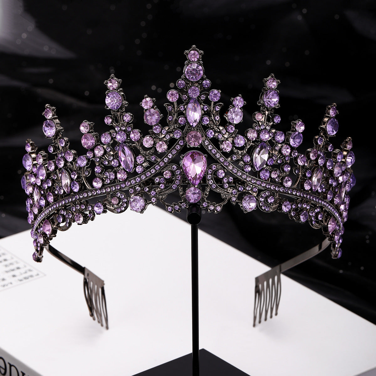 Damen Opulente Tiara mit schwarzem Kristallbesatz Karnz
