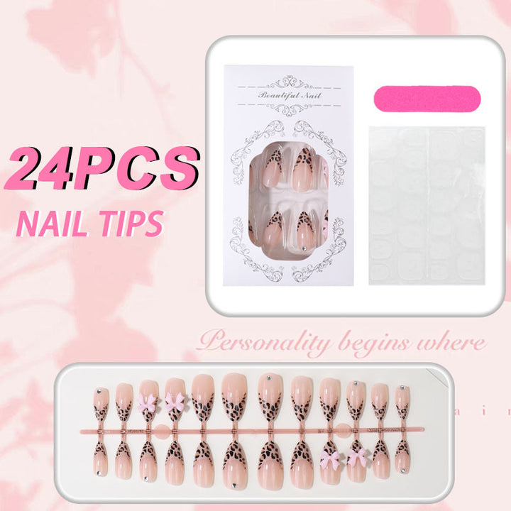 Stylische Tierdruck Press-On Nagelspitzen Karnz