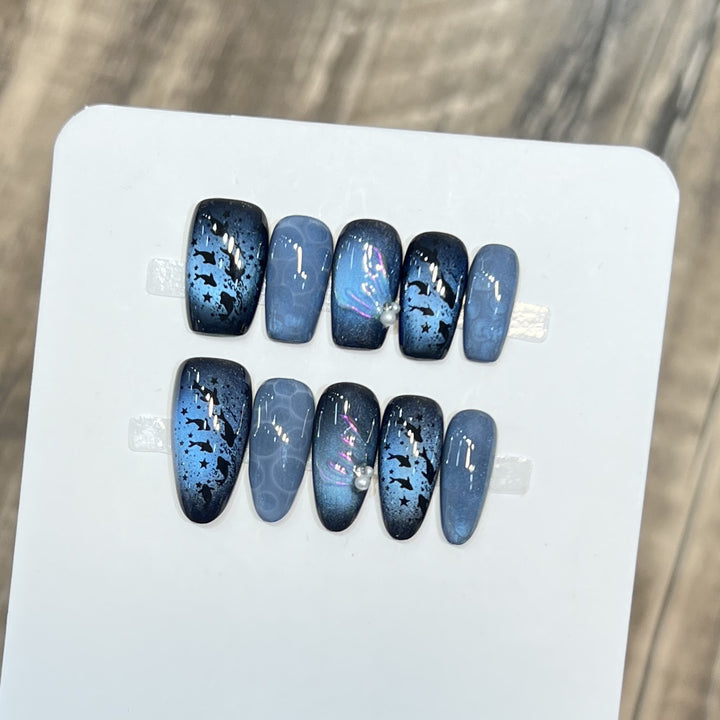 Künstlerisches Press-On-Nagelset mit Sternenabend-Design Karnz