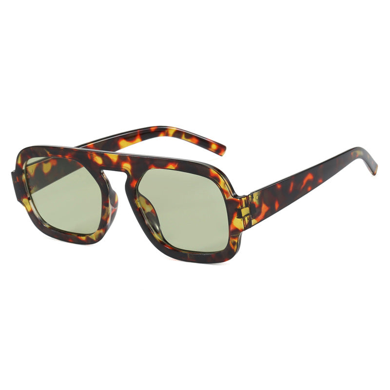 Damen modische Sonnenbrille im modernen Retro-Stil Karnz