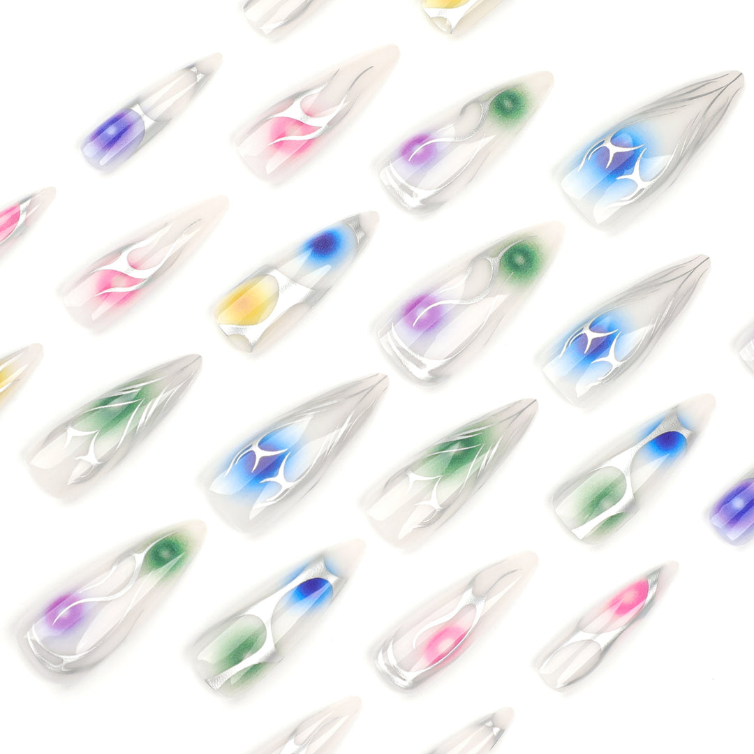 Kunstvolle Stiletto-Nägel mit transparentem Design und farbenfrohen Akzenten Karnz