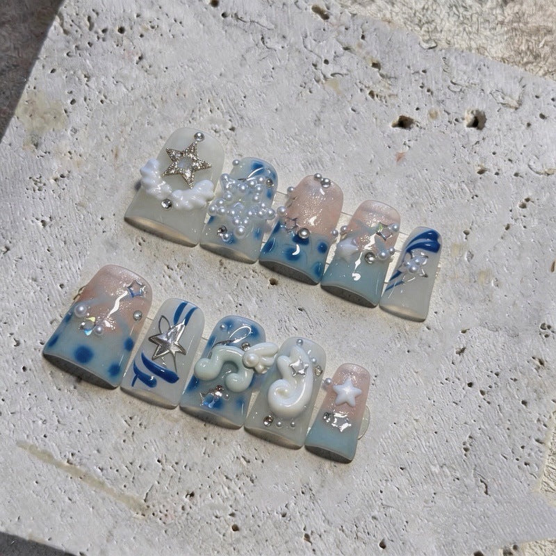 Dekoratives thematisches Press-On Nail Art Set