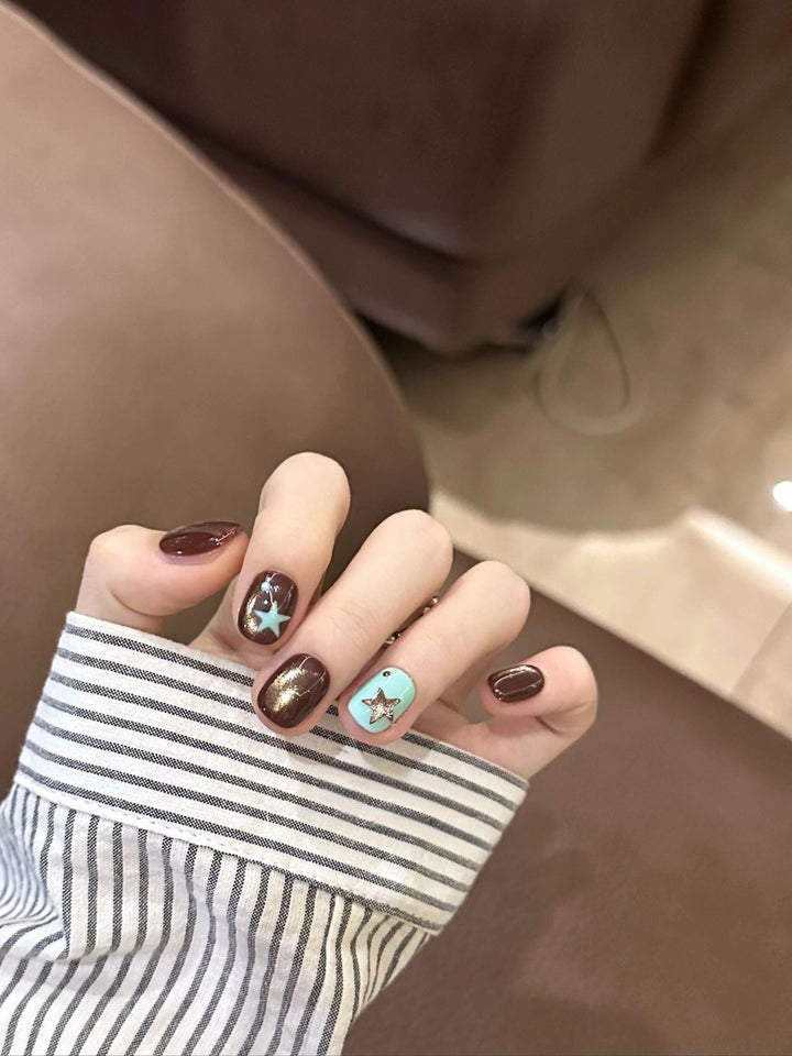 Kreative Nagelkunst Karnz