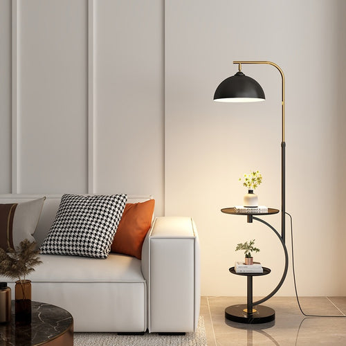 Höhenverstellbare Stehlampe mit Beistelltisch