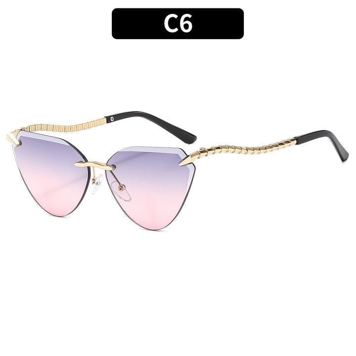 Elegante Cateye-Sonnenbrille mit strukturierten Bügeln