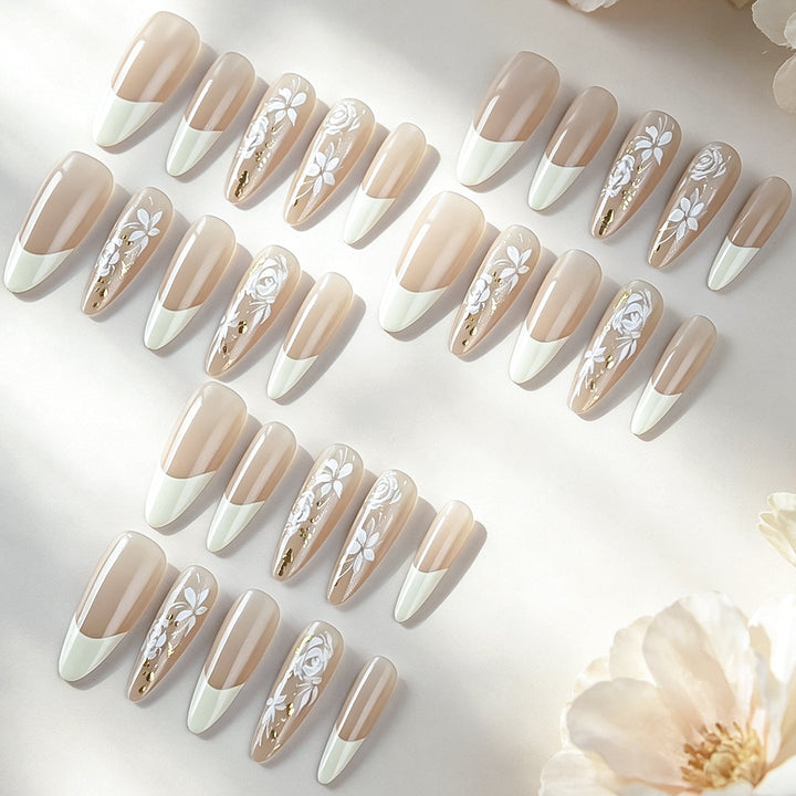 Elegantes Floral Gel Nagelkunst Set Karnz