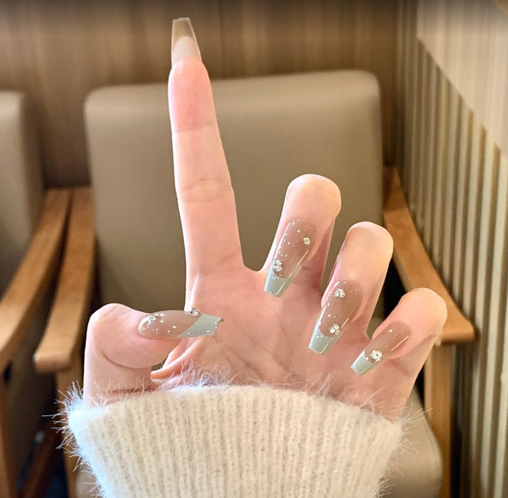 Künstlerisch geprägtes Druck-Nagelset Karnz