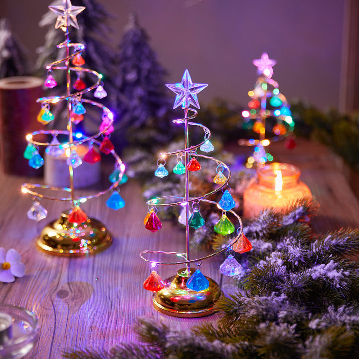 Dekorativer LED Weihnachtsbaum Karnz