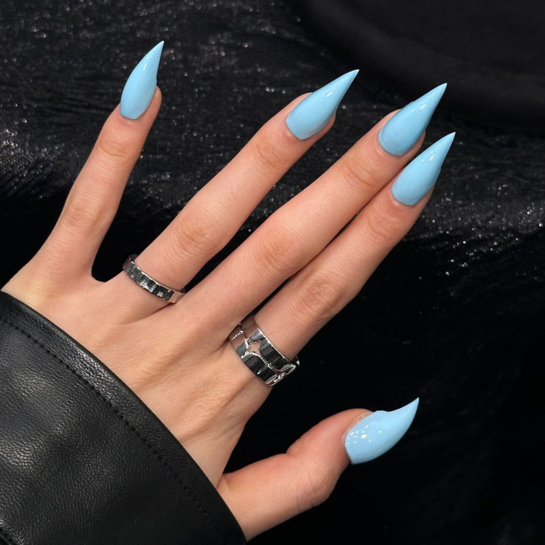Elegante Stiletto Press-On Nagel Set mit glänzendem Finish
