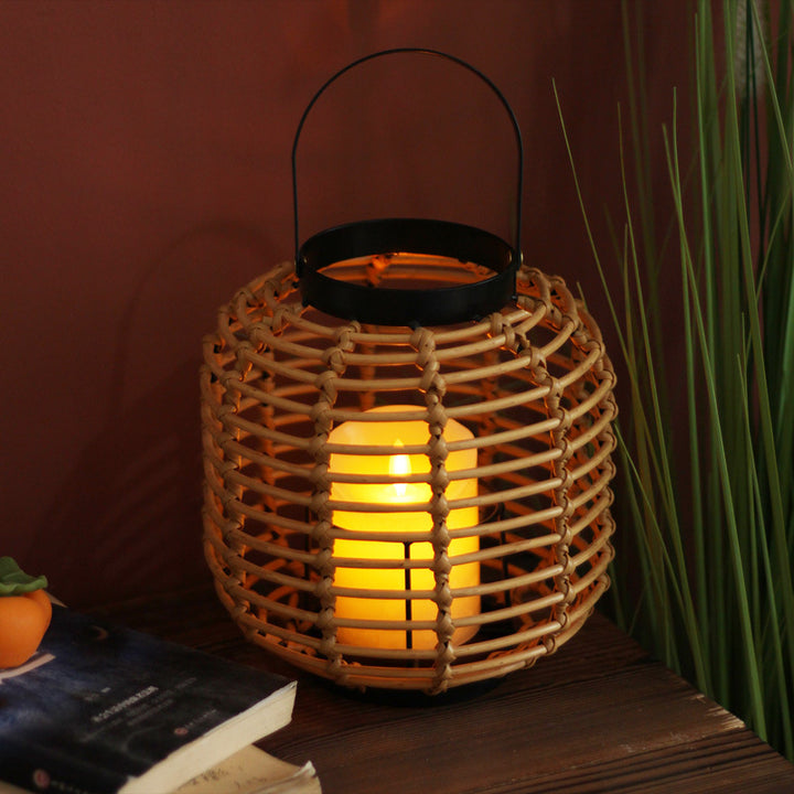 Dekorative Laterne aus geflochtenem Rattan Karnz
