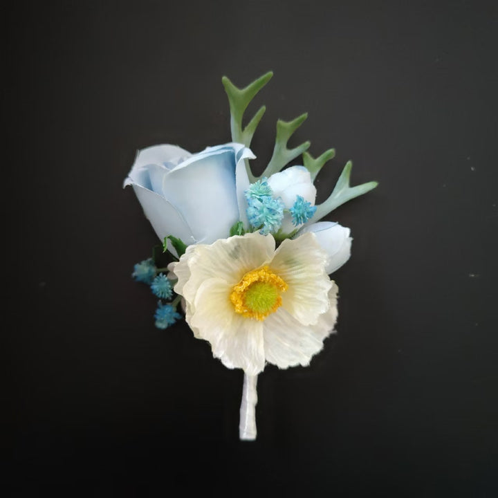 Elegante florale Ansteckblume