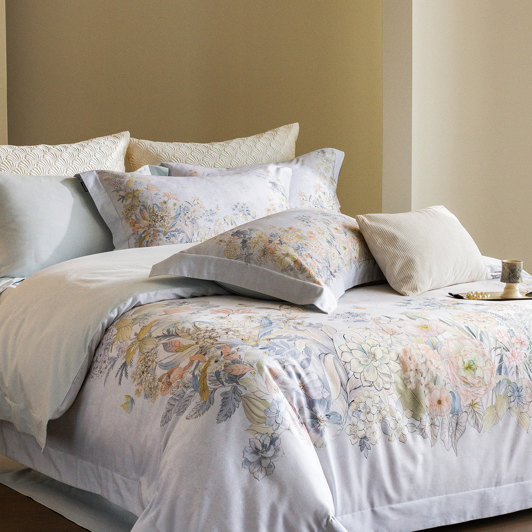Florales Baumwollsatin-Bettbezug-Set mit zartem Aquarellblumenprint und luxuriösem Softfinish