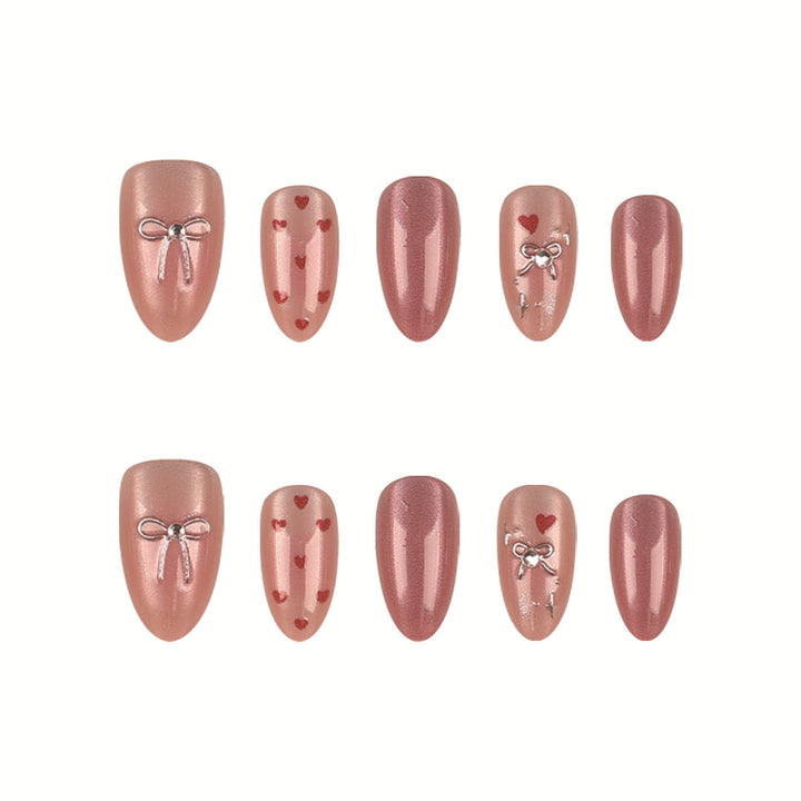 Dekorativer Herz-Themen Press-On Nagelset
