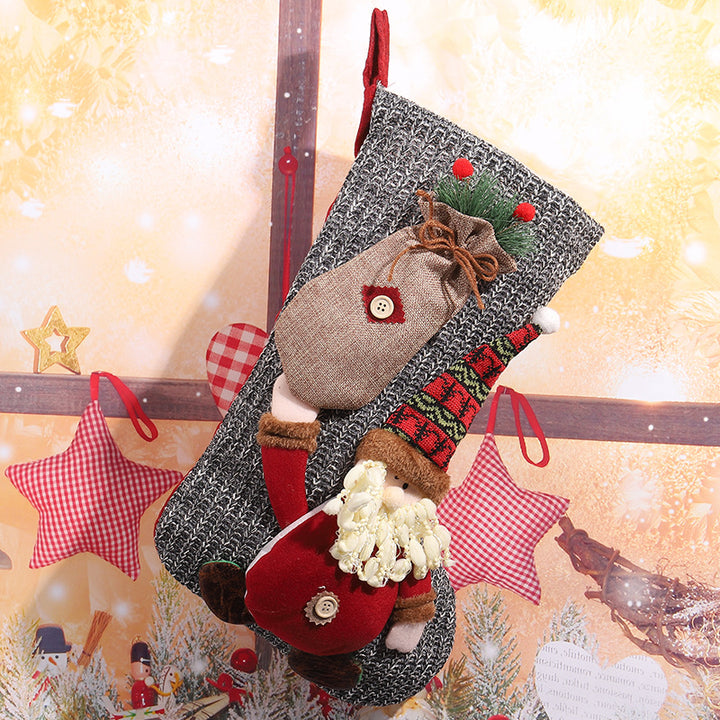Weihnachtsstrumpf mit festlichem Gnome-Motiv Karnz