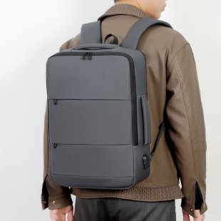 Vielseitiger Reise-Rucksack Karnz