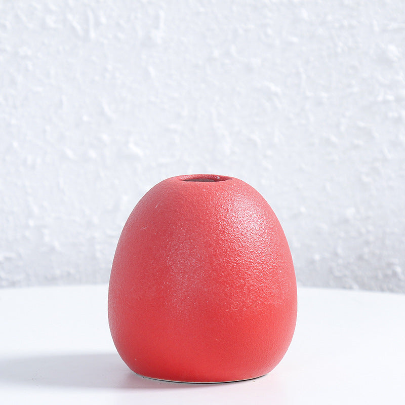 Zeitgenössische eiförmige Keramikblumenvase Karnz