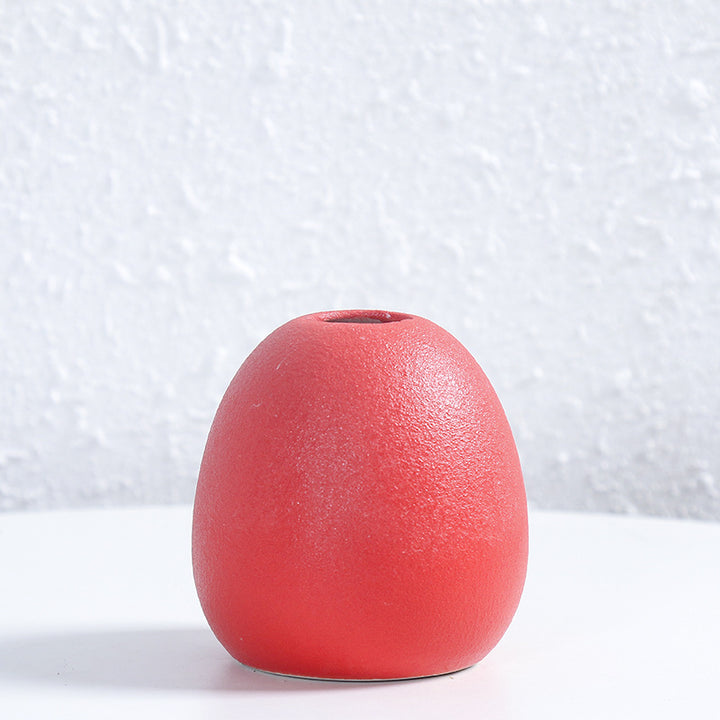 Zeitgenössische eiförmige Keramikblumenvase Karnz