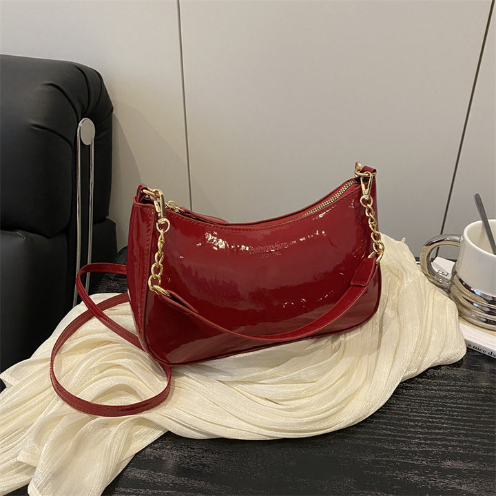 Glänzende lackierte Leder Crossbody-Handtasche