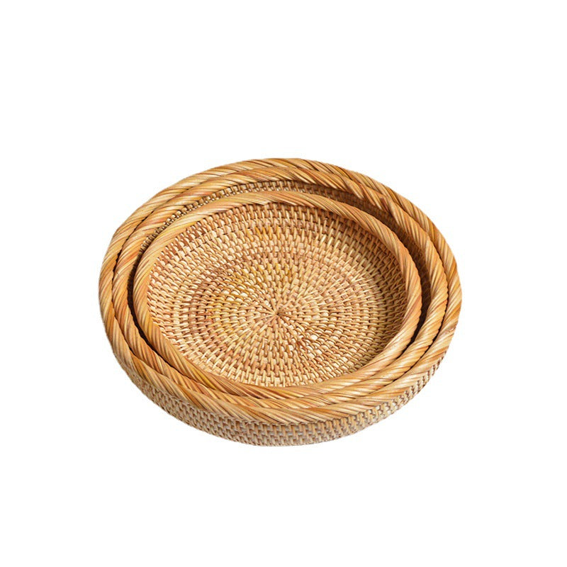 Runde Servierplatte aus geflochtenem Rattan Karnz
