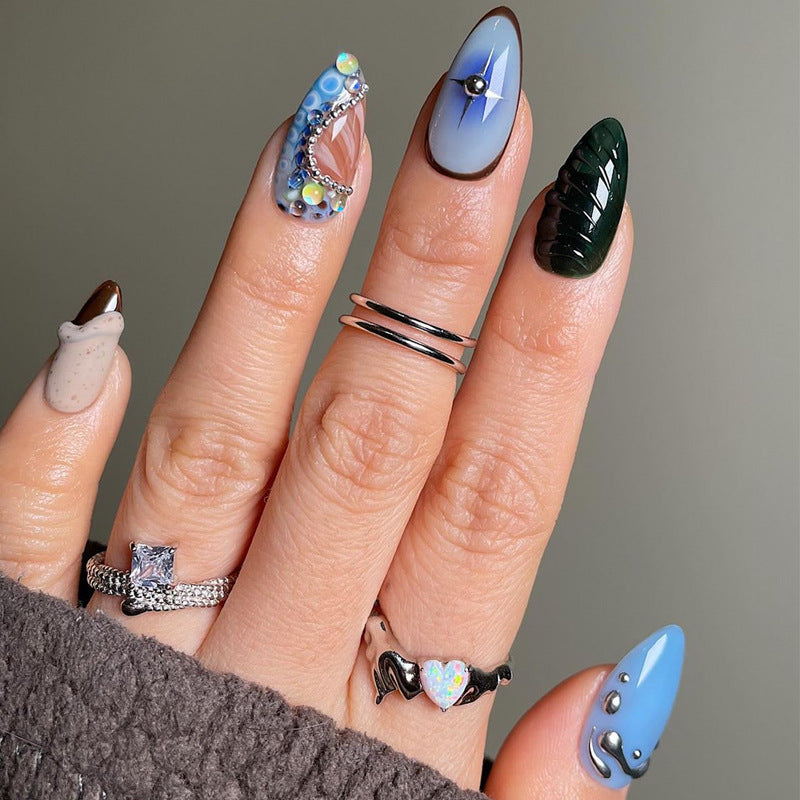 Kreative Künstliche Fingernägel mit Künstlerischen Designs Karnz