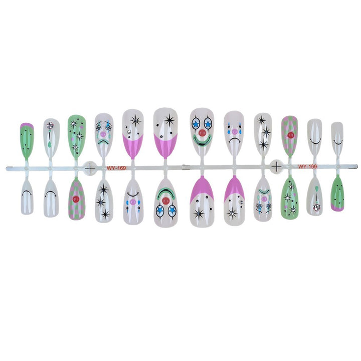 Verspieltes Press-On Nagelkunstset Karnz