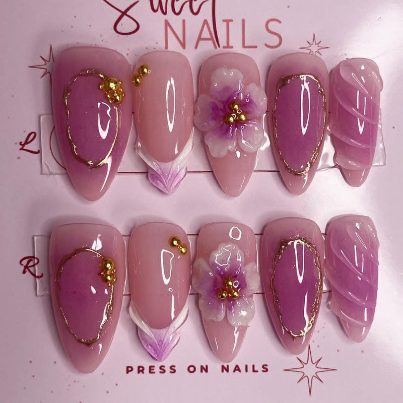 Kreatives Kunstnagelset mit verschiedenen Designs Karnz