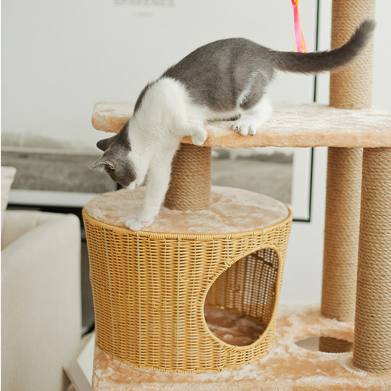 Katzenmöbel-Stamm mit natürlichen Rattan-Elementen Karnz