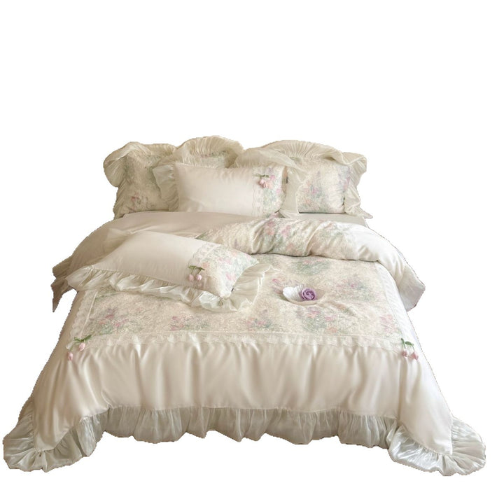 Romantisches Bettwäsche-Set mit Rüschen, Satin-Optik und floralem Spitzenbesatz