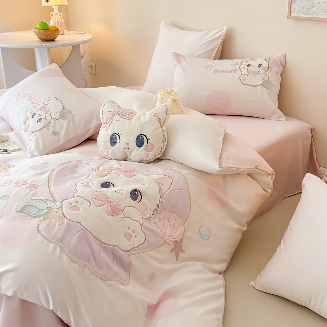Mädchen-Bettwäschegarnitur im Kawaii‑Look mit Samt‑Applikation und bestickten Katzenmotiven