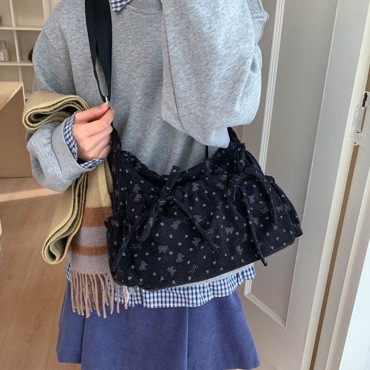 Stylische Blumenschmuck-Hobo-Tasche