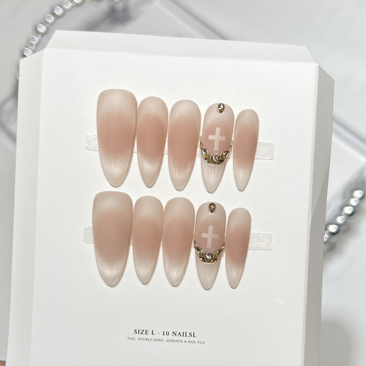 Elegantes Stiletto Press-On-Nagelkunst-Set mit Kristallakzenten Karnz