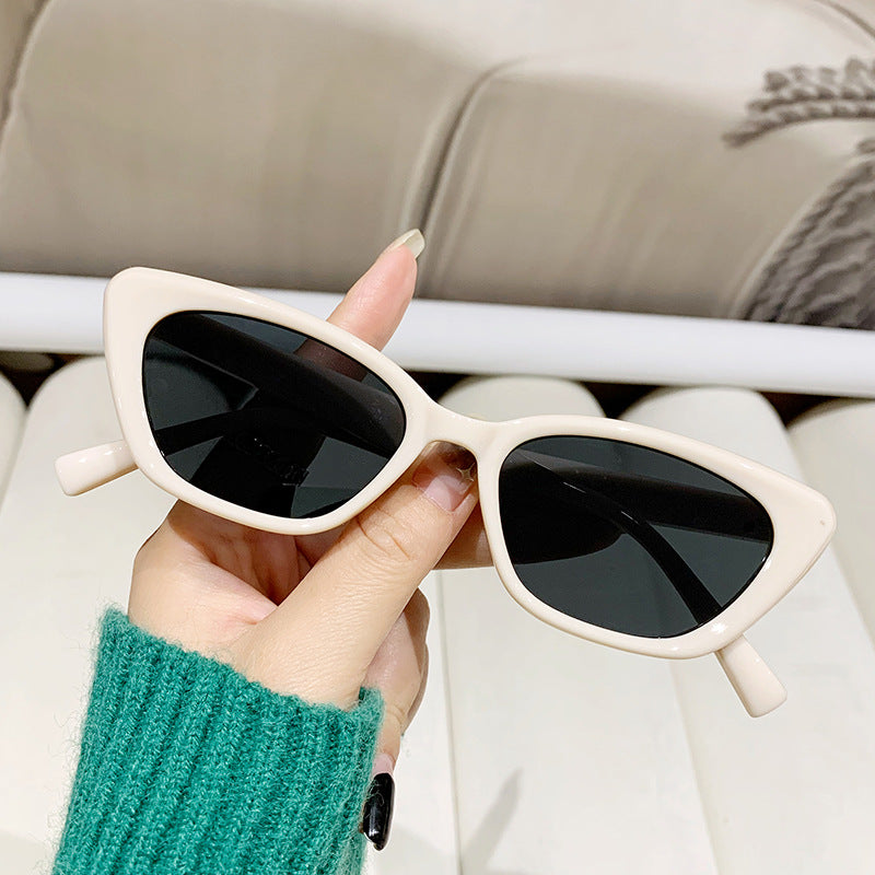 Damen Cat-Eye Sonnenbrille mit hochwertigem, geometrischem Rahmen Karnz