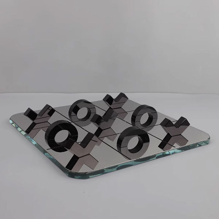 Modernes dekoratives Tic-Tac-Toe-Spiel