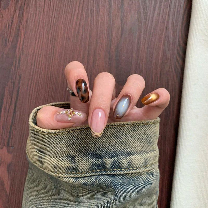 Dekorativer 3D Nagelkunst-Kit Karnz