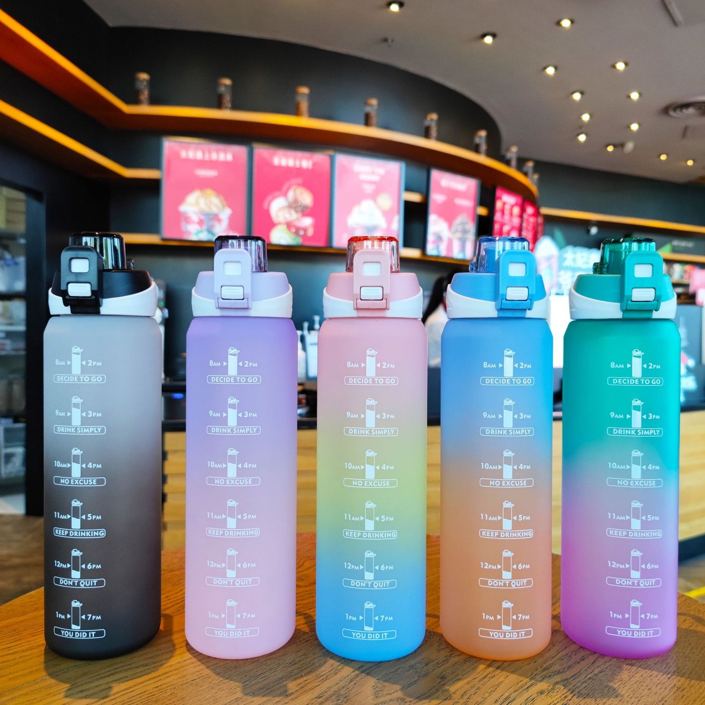 Damen Motivierende Trinkflasche mit einzigartiger Zeitmarkierung und sicherem Verschluss Karnz