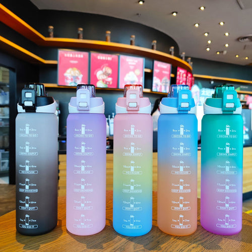 Damen Motivierende Trinkflasche mit einzigartiger Zeitmarkierung und sicherem Verschluss Karnz