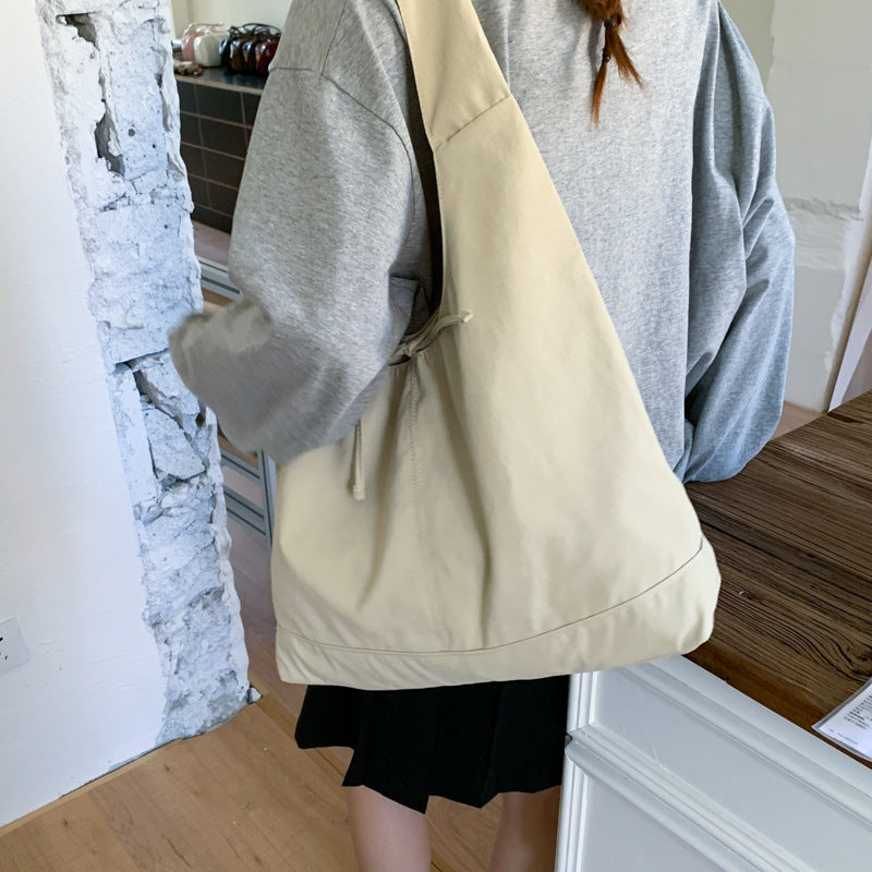 Mühelos lässige Hobo-Tasche