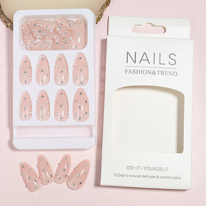 Elegante Nagelkunst Karnz