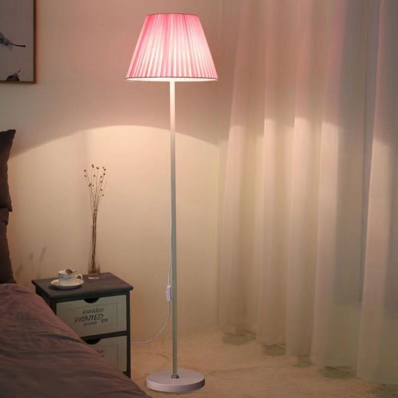 Moderne Stehlampe