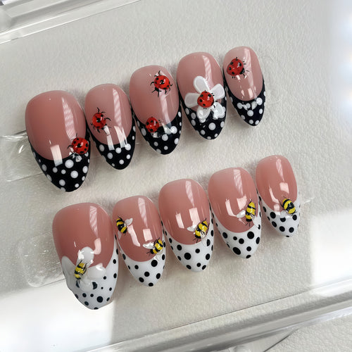 Kunstnägel mit Fröhlichen Tiermotiven Karnz