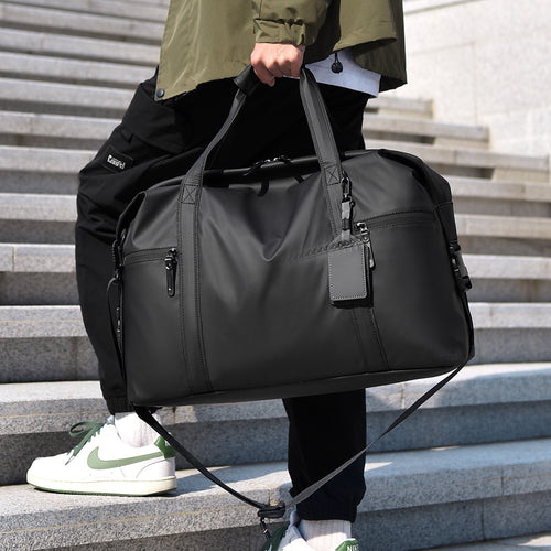 Reisetasche mit Wasserdichtem Material und Praktischen Trageoptionen Karnz