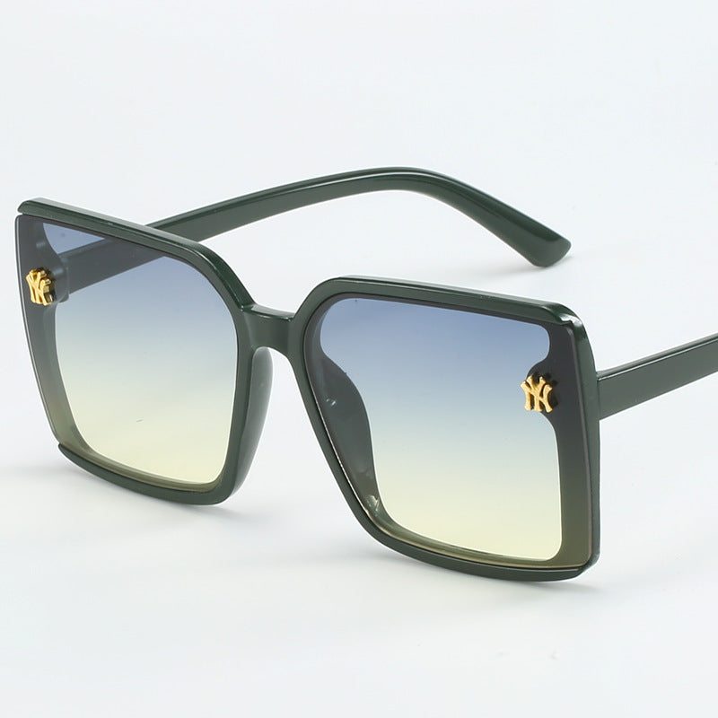Damen Oversized-Sonnenbrille mit eleganten Gläsern Karnz