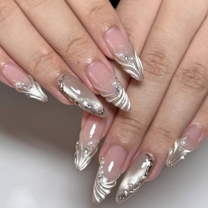 Elegante skulptierte Nagelkunstverlängerungen Karnz