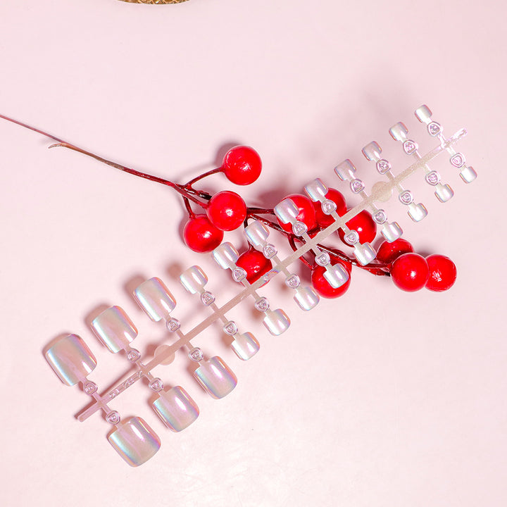 Iridescent Press-On Nail Art Set Karnz
