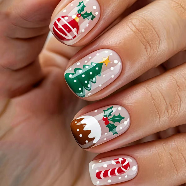 Kunstnägel mit Festlichem Weihnachtsdesign Karnz