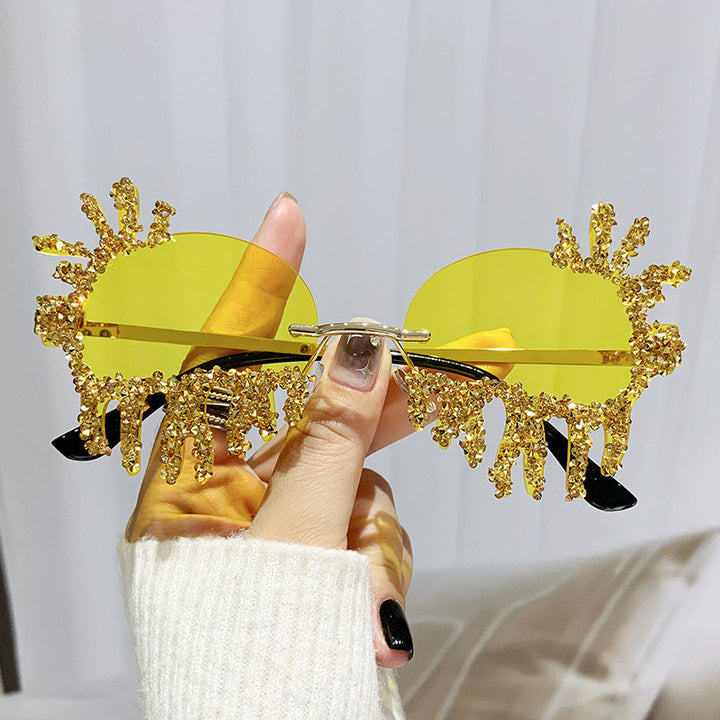 Damen Extravagante Sonnenbrille mit funkelnden Strassverzierungen Karnz