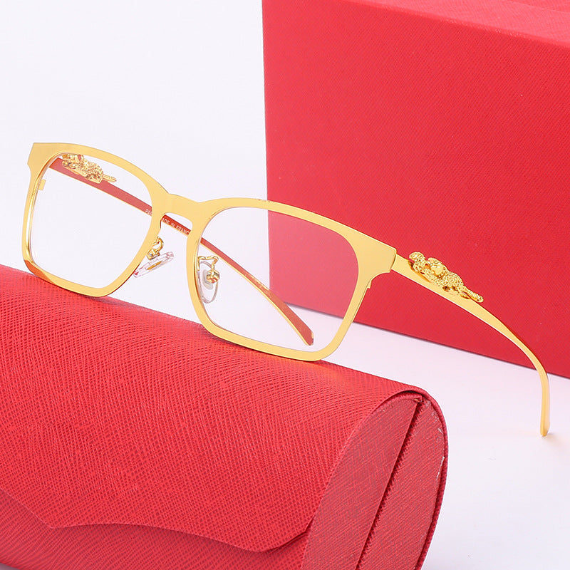 Damen modische oversized Sonnenbrille mit glamourosem Design und goldenen Akzenten Karnz