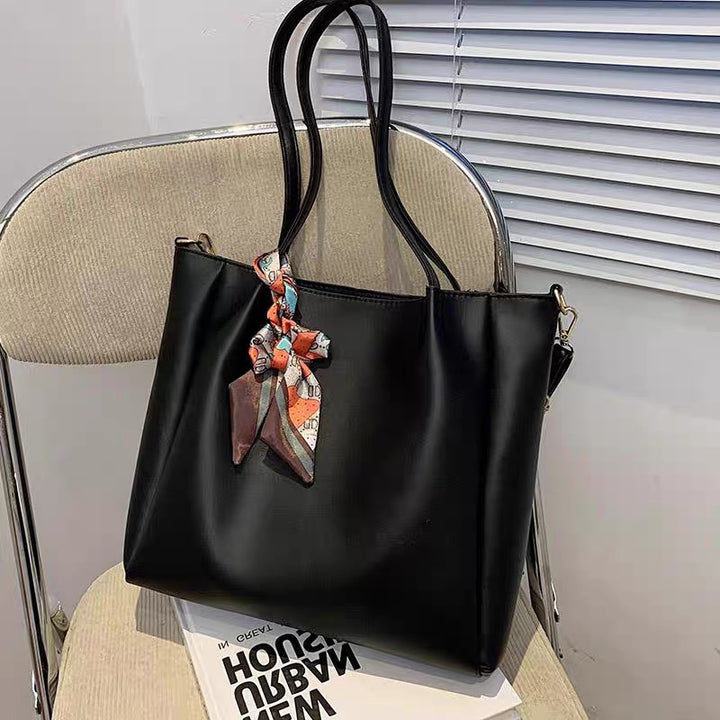 Moderne Handtasche mit Verstellbarem Schulterriemen Karnz